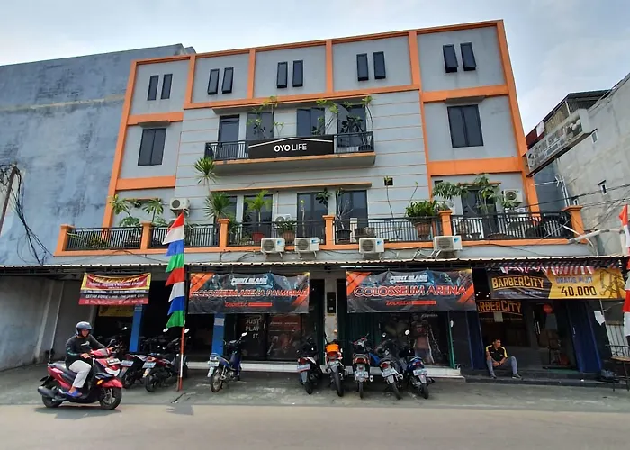 OYO LIfe 93129 Kost Mangga Hotel Jakarta